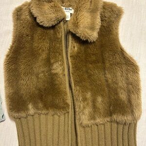 Women’s sweaters, size, medium, large like new condition some with tags still on